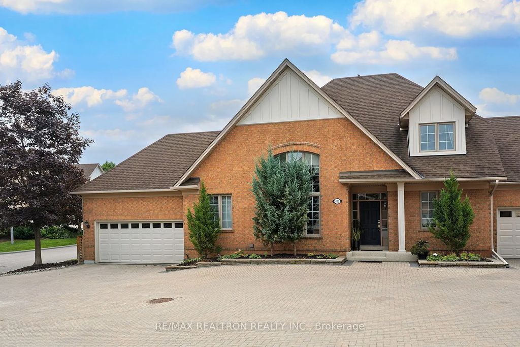 412 Falconwood Hollow N/a, Aurora