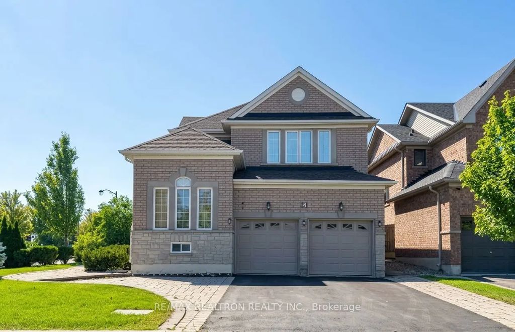 2 Redmond Drive, Vaughan