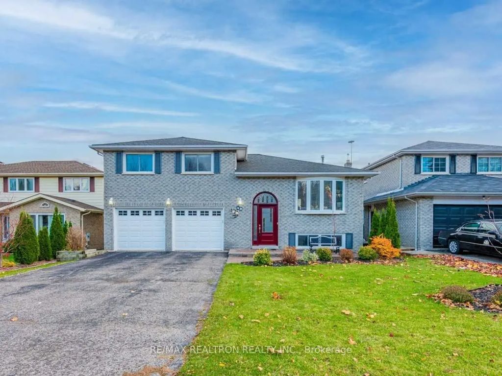 48 Imperial Crescent, Bradford West Gwillimbury
