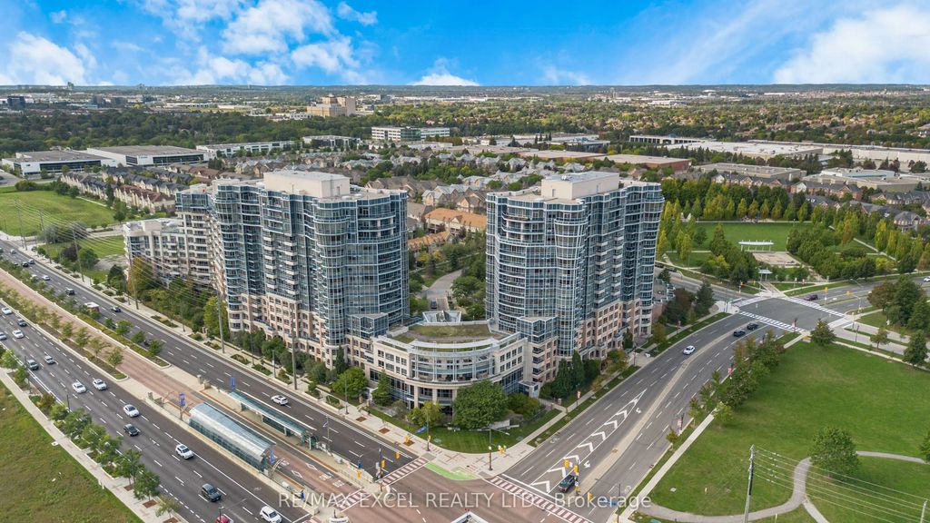33 Cox Boulevard 1627, Markham