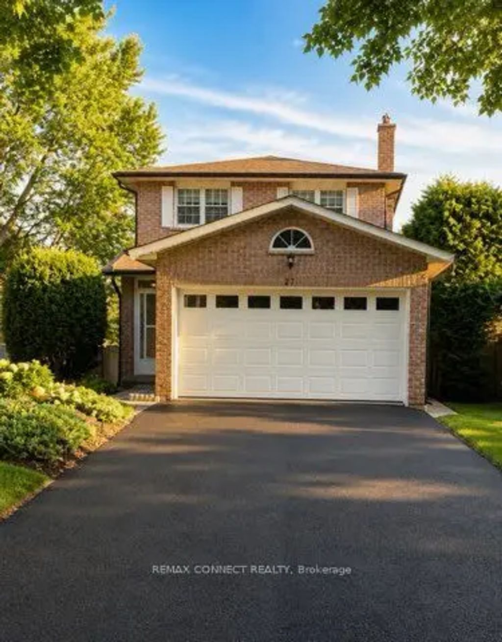 27 Radford Crescent, Markham