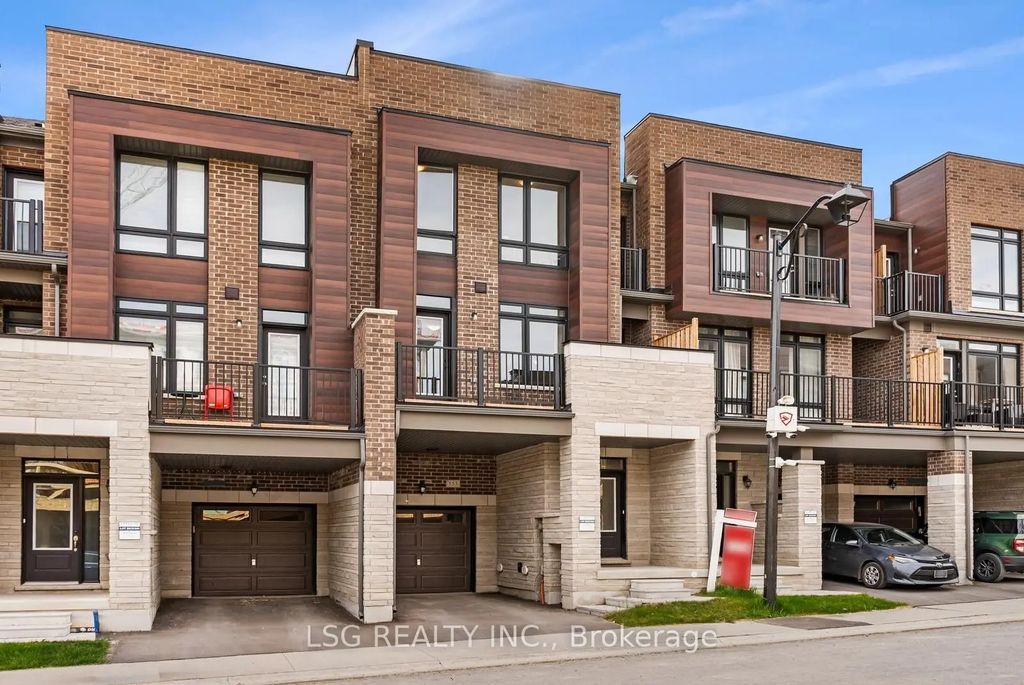 153 Blick Crescent, Aurora