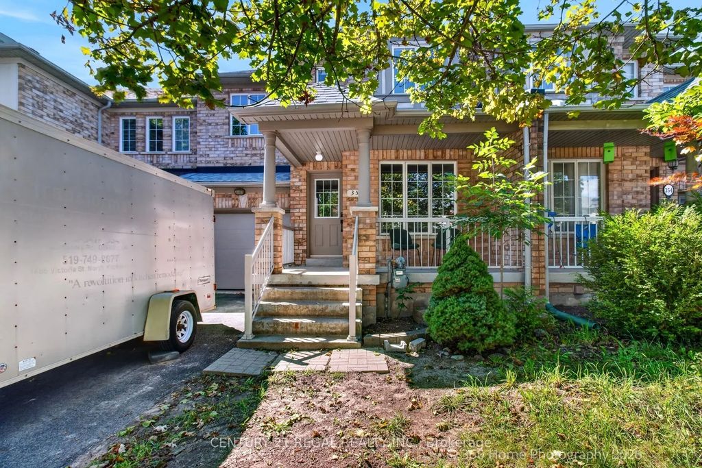 352 Flagstone Way, Newmarket