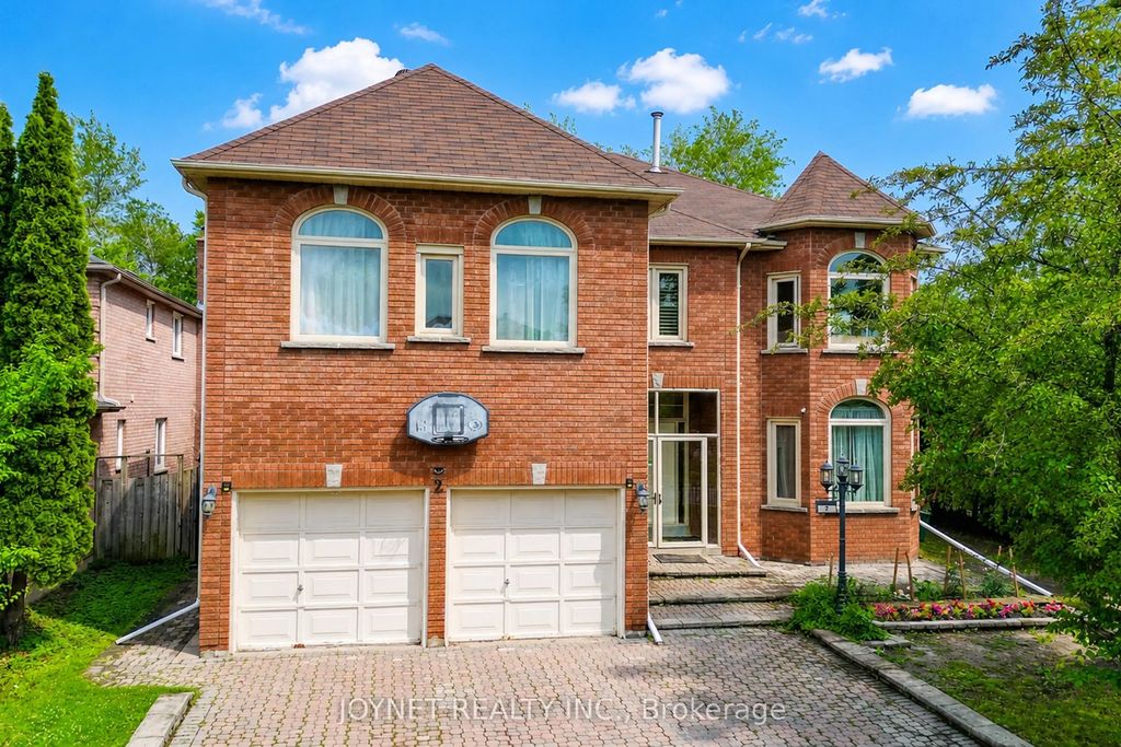 2 Woodriver Street, Richmond Hill