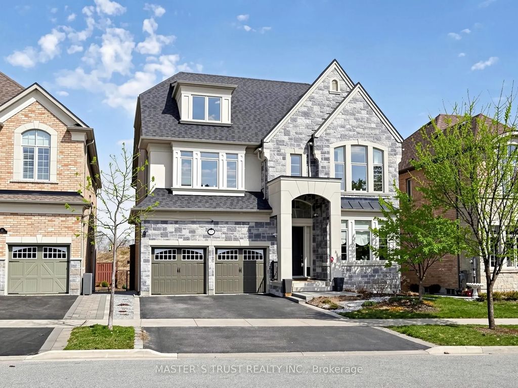 61 Grange Drive, Richmond Hill