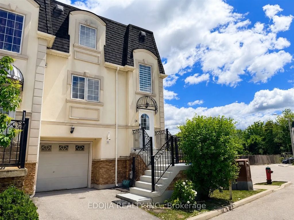 215 16th Avenue 14, Richmond Hill