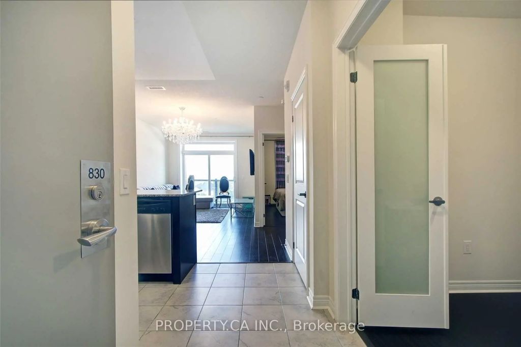 7325 Markham Road 830, Markham
