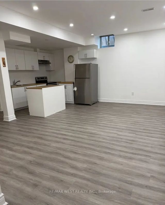 1805 Emberton Way, Innisfil