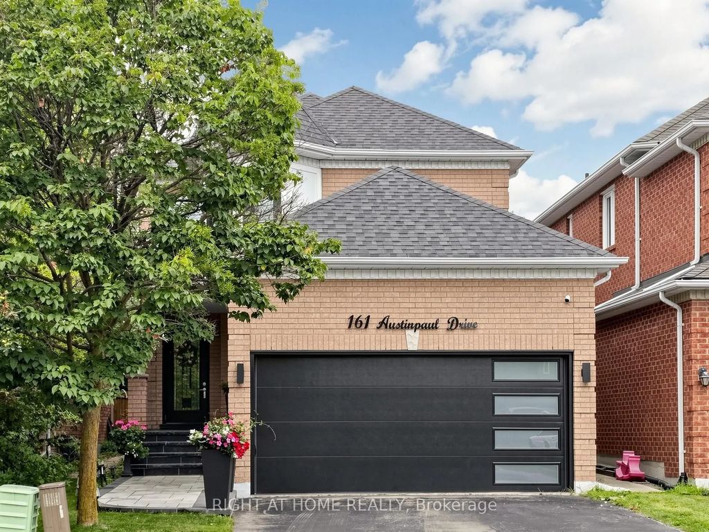 161 Austin Paul Drive N, Newmarket