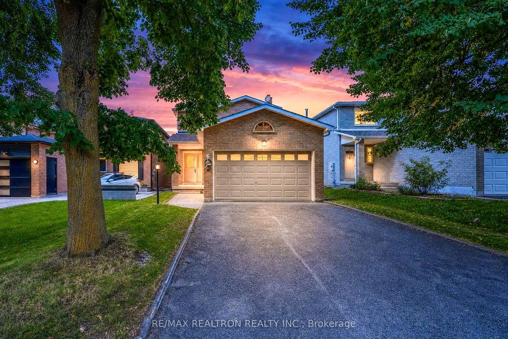 6 Woolen Mill Road, Markham