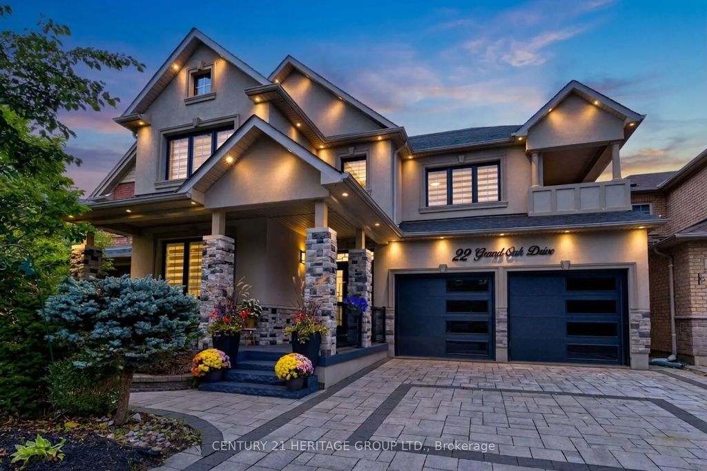 22 Grand Oak Drive, Richmond Hill