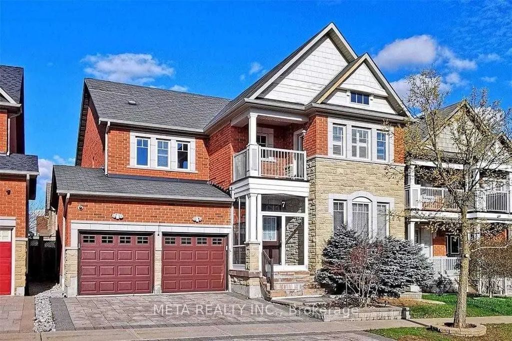 7 Lakewoods Street, Richmond Hill