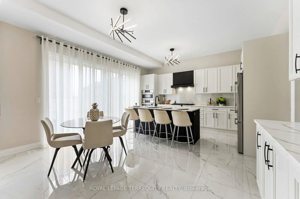 7 Ballanview Court, Whitchurch-Stouffville