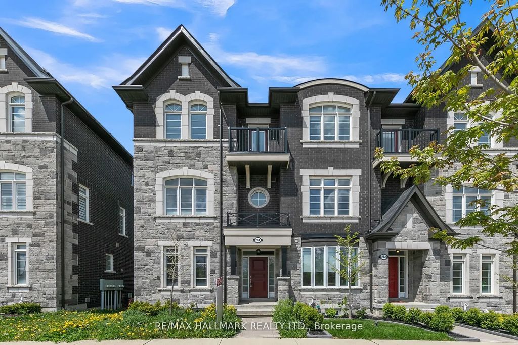 284 King Road, Richmond Hill
