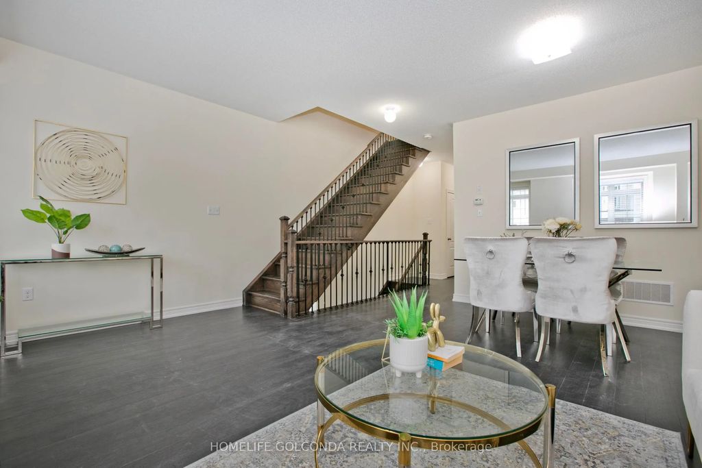 14 Fanny Grove Way 138, Markham