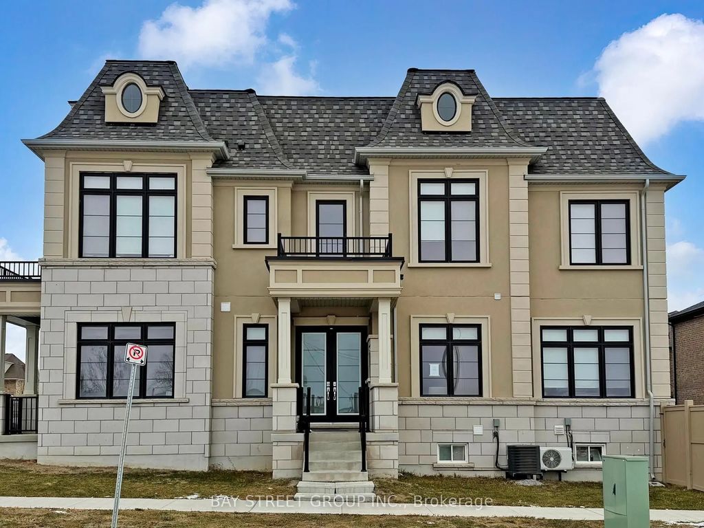 88 Harvey Bunker Crescent, Markham