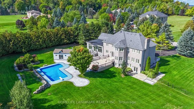 90 Offord Crescent, Aurora
