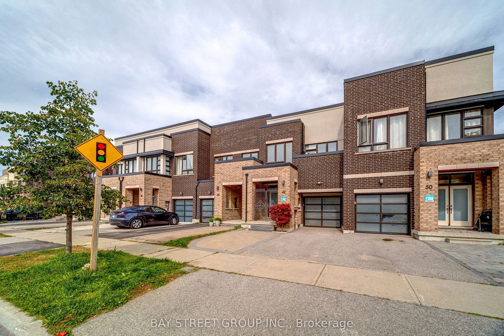 42 Dariole Drive, Richmond Hill