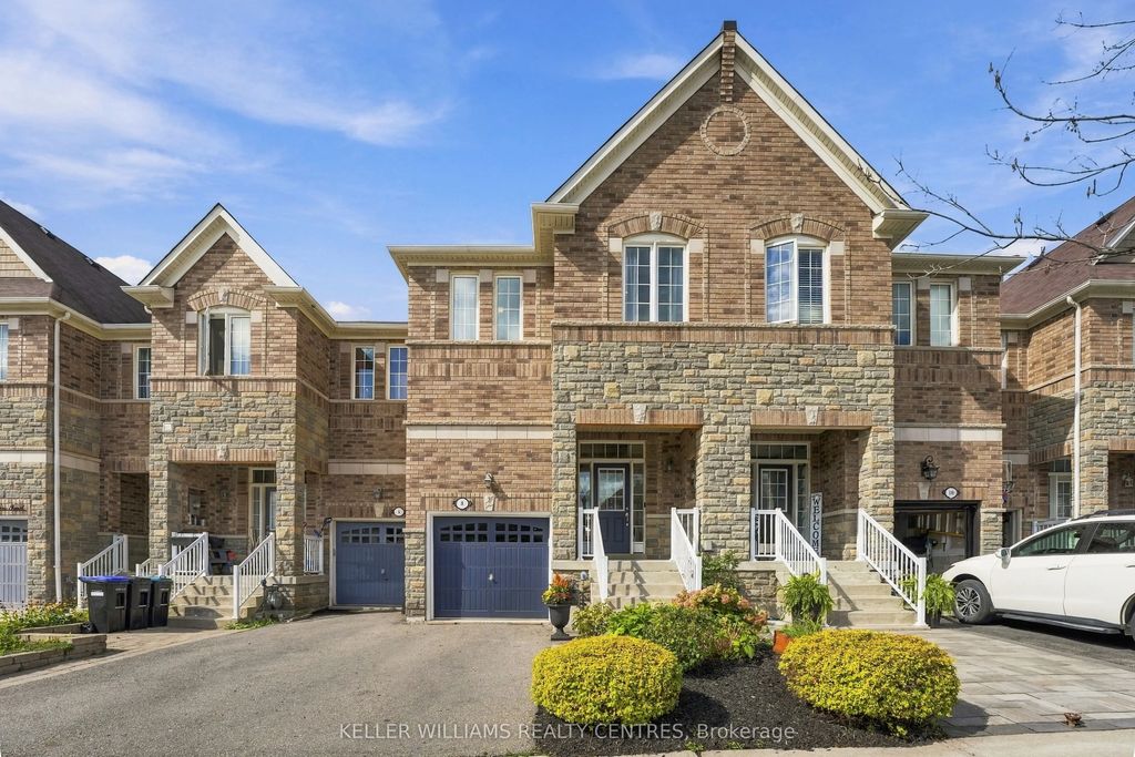 8 Rogers Trail, Bradford West Gwillimbury
