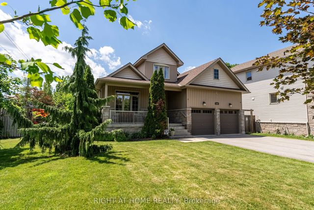 1660 Moyer Avenue, Innisfil