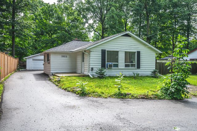 3923 Algonquin Avenue, Innisfil