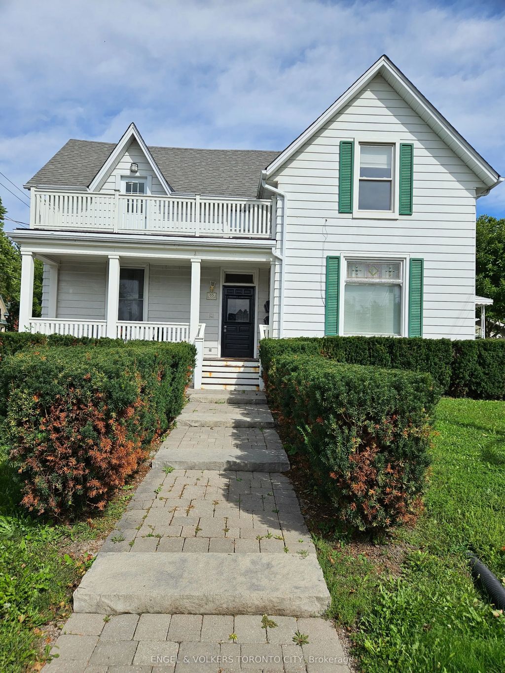 85 Prospect Street W 2nd Flr, Newmarket