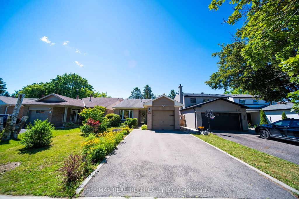 199 Weldrick Road W, Richmond Hill