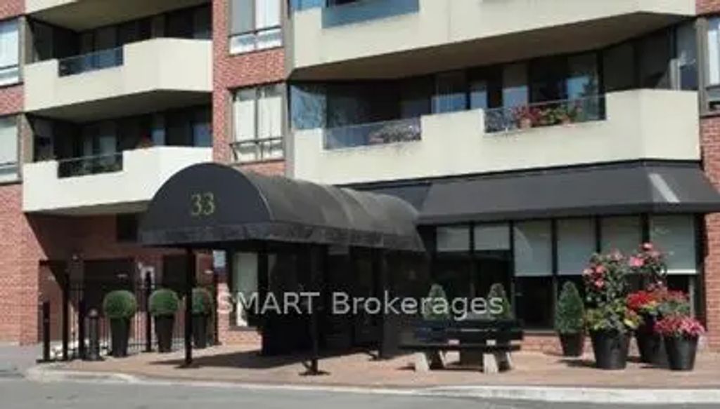 33 Weldrick Road E 103, Richmond Hill
