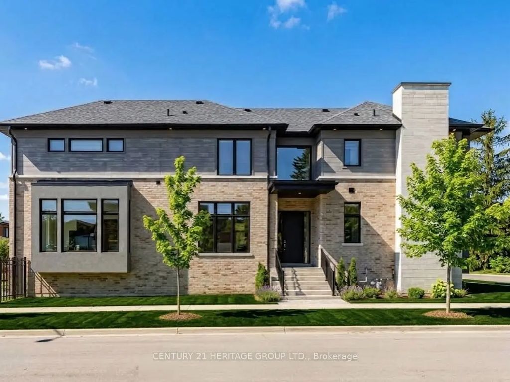 251 Oxford Street, Richmond Hill
