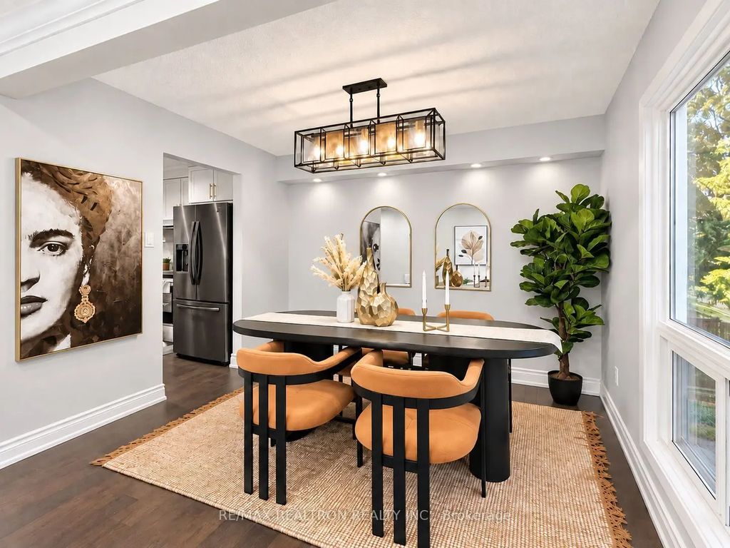 646 Village Parkway 22, Markham