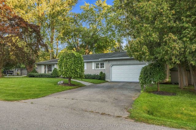 29 Medina Square, Georgina