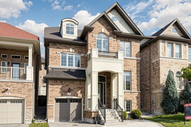 8 Beckett Avenue, Markham