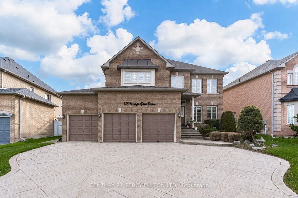 118 Village Gate Drive, Markham