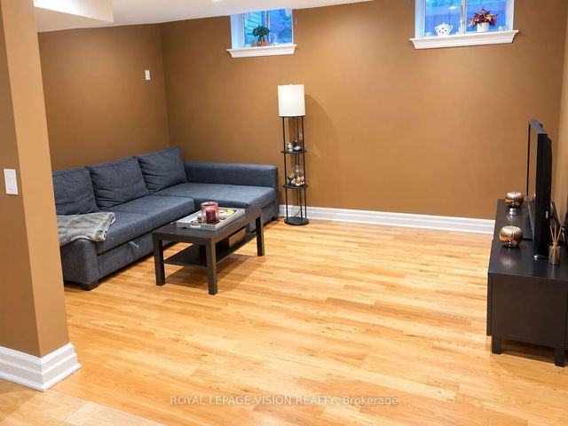91 Magpie Crescent, Vaughan