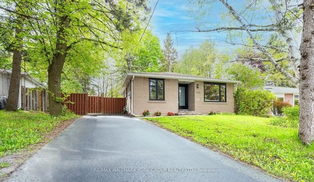 106 Woodpark Place Basement, Newmarket