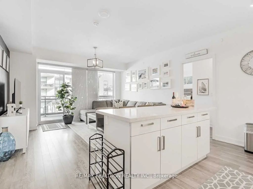301 Sea Ray Avenue C206, Innisfil