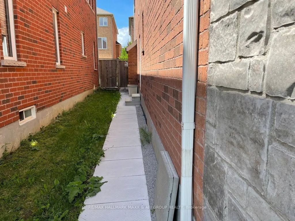 53 Froud Drive Bsmt, Richmond Hill
