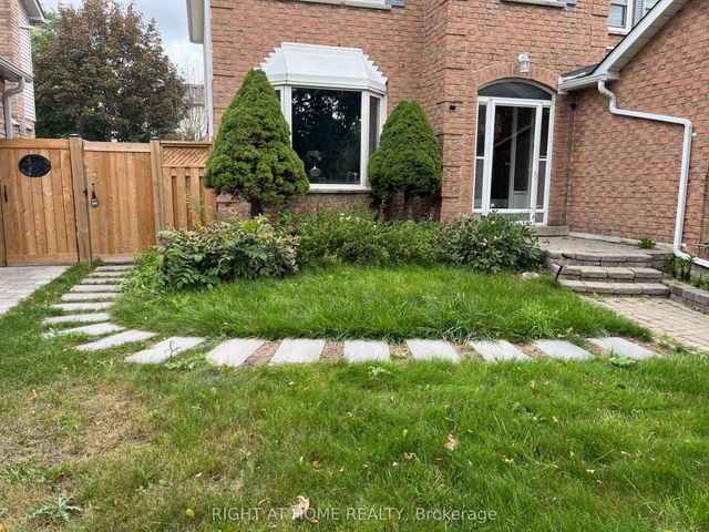45 Stiver Drive, Newmarket