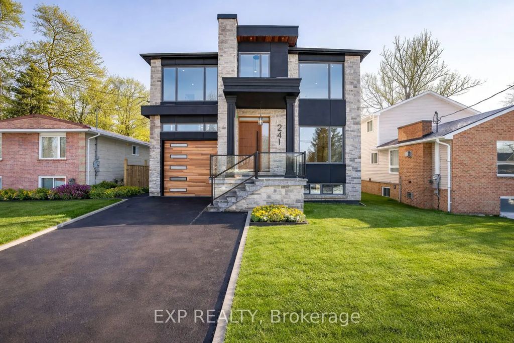241 Parkway Avenue, Georgina