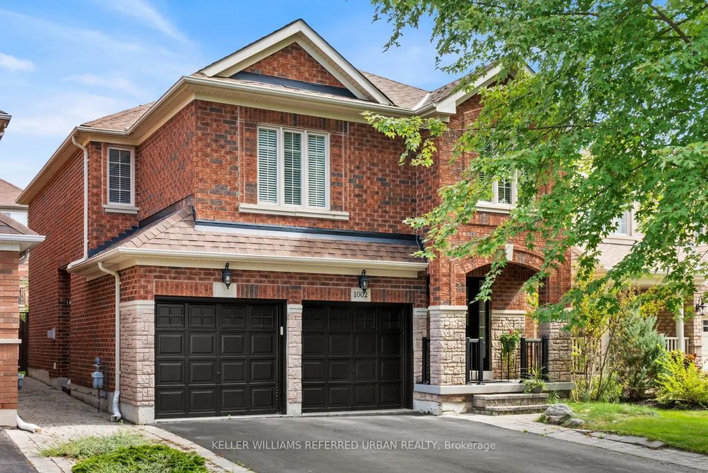 1002 Oaktree Crescent, Newmarket
