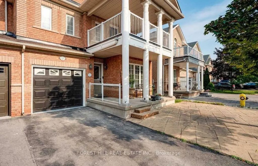 121 Timberwolf Crescent Lower, Vaughan