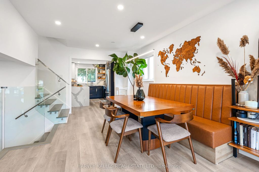 213 Simonston Boulevard, Markham