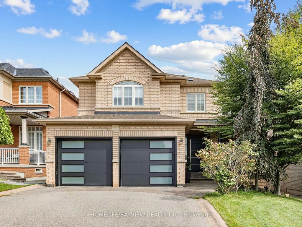 61 Wolf Trail Crescent, Richmond Hill