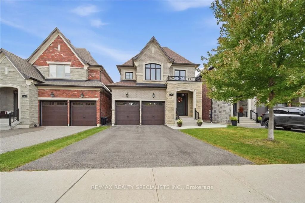 90 Professor Day Drive, Bradford West Gwillimbury