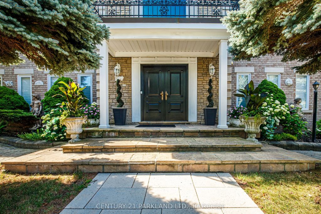 1 Radley Street, Vaughan