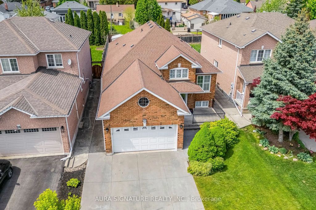 30 Graceview Court, Vaughan