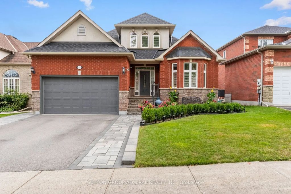 39 Bannerman Drive, Bradford West Gwillimbury