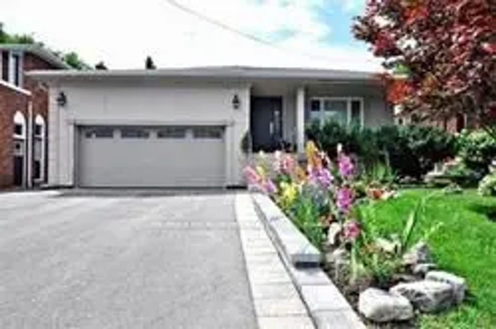 57 Oxford Street Bsmt, Richmond Hill