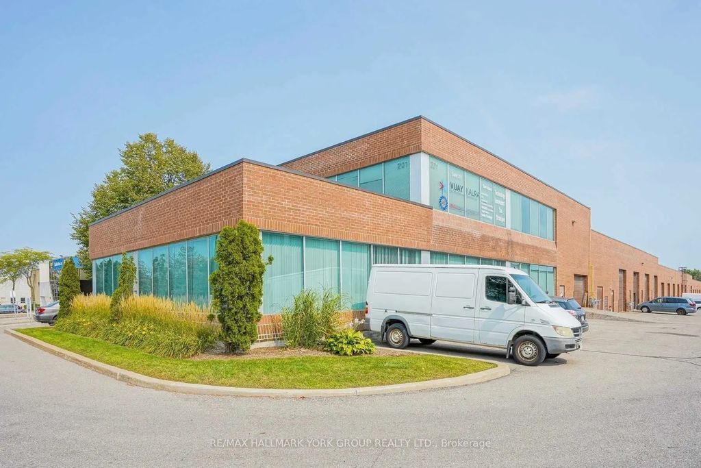 70 East Beaver Creek Road 2, Richmond Hill