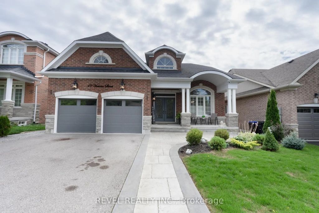 49 Victoria Street E, Innisfil